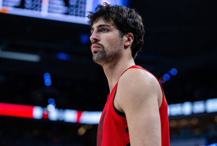 PG官方网站-30+6+2+2，因为他老了，交易他，结果他焕发新生，要带队进季后赛|霍勒迪|开拓者|朱霍勒迪|快船|阿夫迪亚_新浪体育_新浪新闻